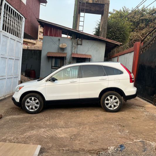 Location Honda CRV à Conakry – Avec Chauffeur Inclus
